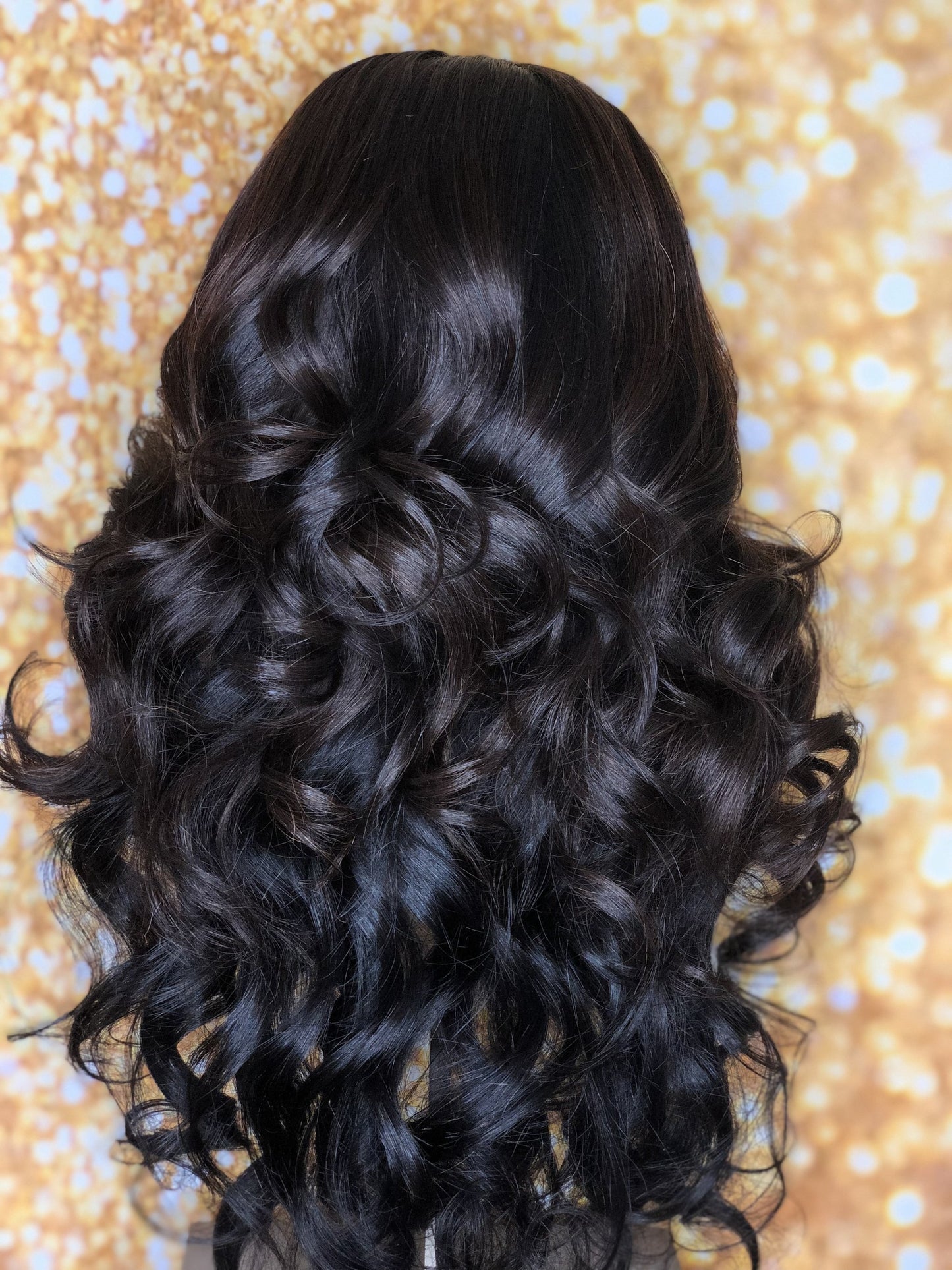 StylezbyGina WIGS CAMBODIAN WAVY W/HIGHLIGHTS 20IN
